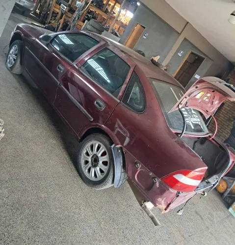Sucata Gm Vectra Gls 2.2 8v 1997 ( SO PEÇAS )