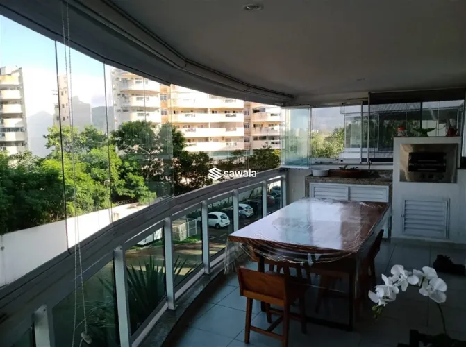 Apartamento 3 quartos com varanda gourmet no melhor Condomínio Resort do Recreio