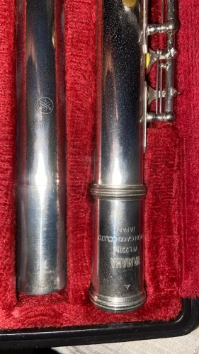 Flauta yamaha yfl221N nippongakki.co.ltd