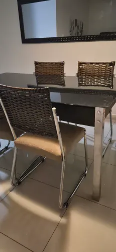 Mesa de jantar 6 cadeiras