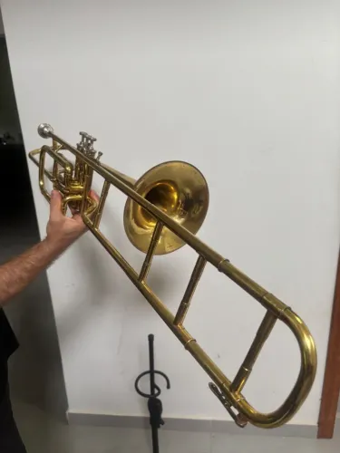 TROMBONE DE PISTO AMERICANO