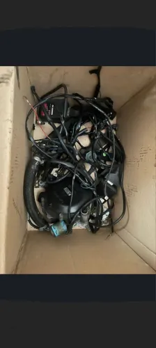 Vendo esse Kit GNV 3 geração completo. Obs ainda está instalado no carro. 