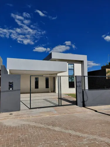 VENDA CASA NOVADE ALTO PADRÃO.