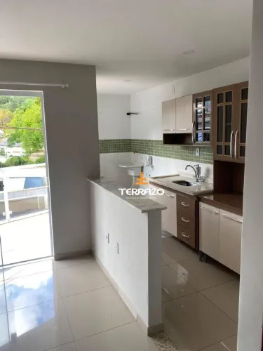 A Oportunidade que Você Procurava! Apartamento no Bairro Roma com Sacada Privativa e Eleva