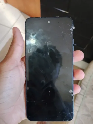 Motog 34 5g tela quebrada