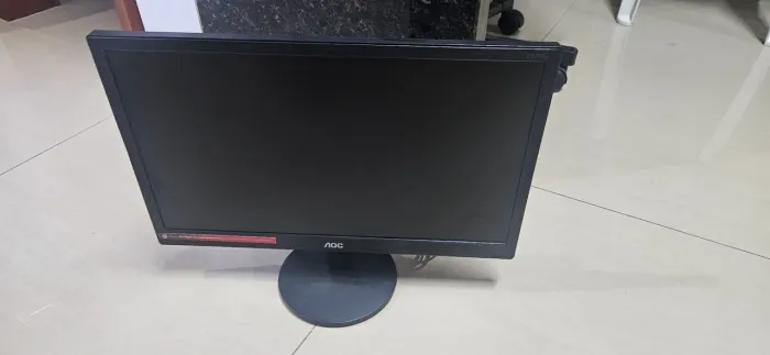 Monitor Aoc E970swnl 18,5 Hd Widescreen Pixel Tela (Usado)