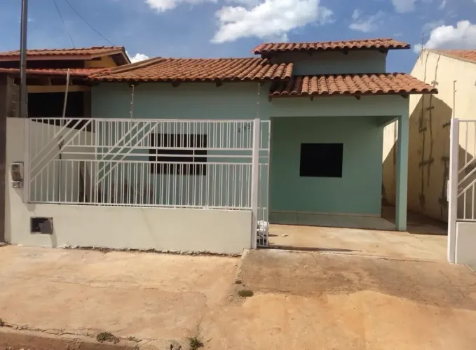 Casa à Venda na Zona Norte - Londrina Pr