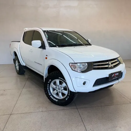 Mitsubishi L200 Triton HLS 2.4 Flex 16V CD Mec. 2016