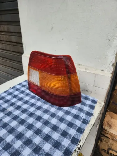 Lanterna direita Monza tubarão 91/97 original 