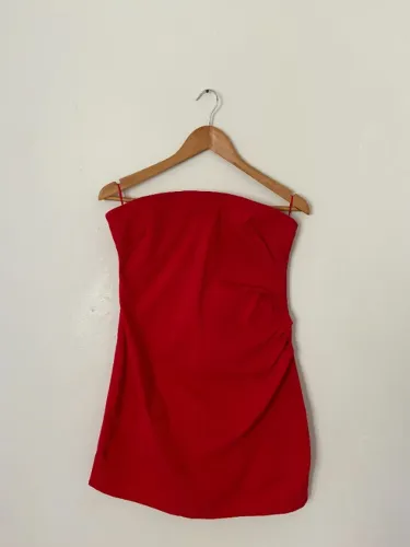 Vestido Mini Sem Alças Vermelho - Detalhe Drapeado Lateral - POOL - NOVO