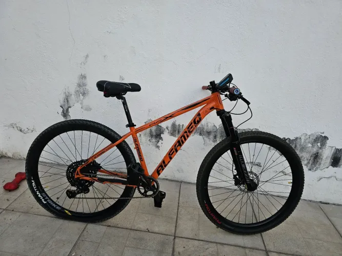 BICICLETA ALFAMEQ - Pneus phantom tubless