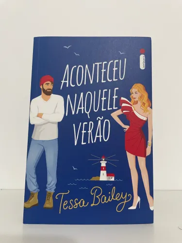 Livro Aconteceu Naquele Verão - Tessa Bailey