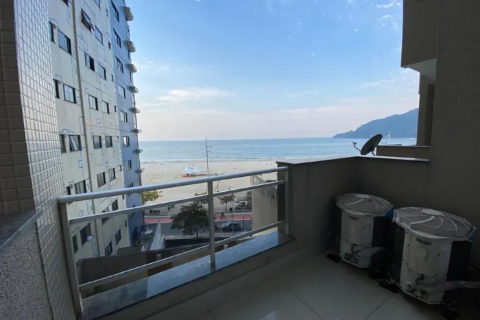 Apartamento no bairro FRENTE MAR em Balneário Camboriú