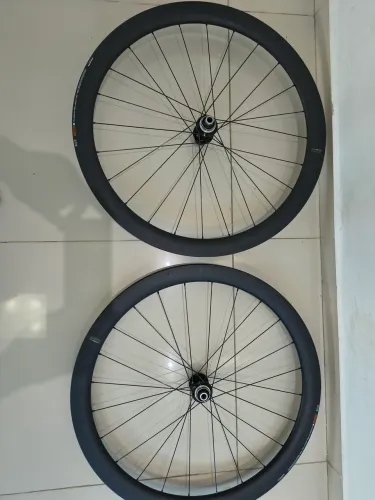 Rodas bicicleta speed carbono Shimano 105 46mm