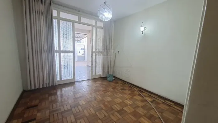 Casa Residencial à venda no bairro Vila Jones em Americana, SP