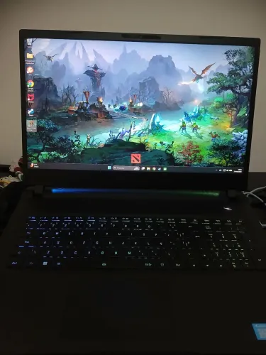 Notebook gigabyte aorus 17 bsf. Rtx 4070, i7 13700h, 1tb, 16gb ram. 3 meses de uso