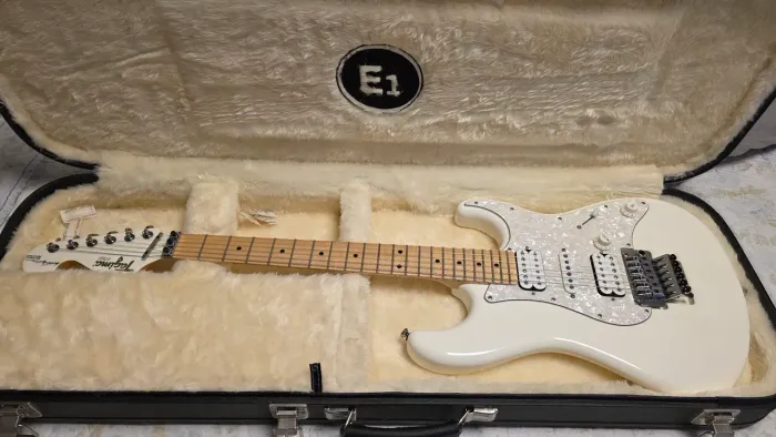 Guitarra Tagima E1 Edu Ardanuy Signature Brazil Branca
