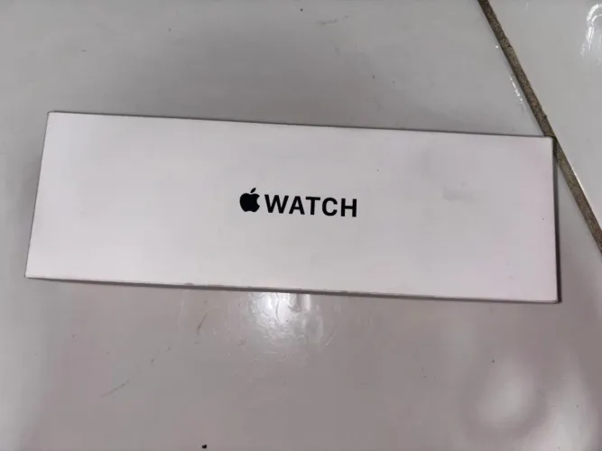 Apple Watch SE (gen 2) LACRADO NUNCA USADO!