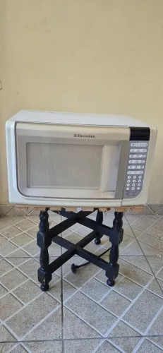 Micro-ondas Electrolux Com Defeito R$100,00 Reais