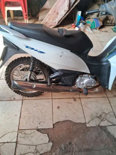 Vendo uma c100 biz 