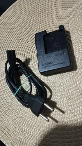 Carregador Original da Câmera Casio Modelo:BC-60L R$:100 REAIS
