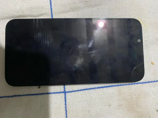 Frontal do iPhone 14 original
