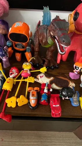 Lote de brinquedos