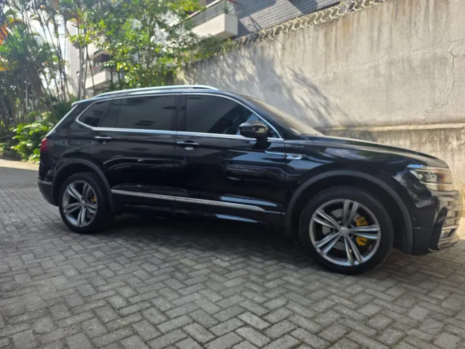 Volkswagen Tiguan Allspac R-line 350 TSI 2.0 4X4 2019