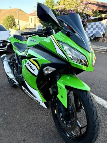 KAWASAKI NINJA 300