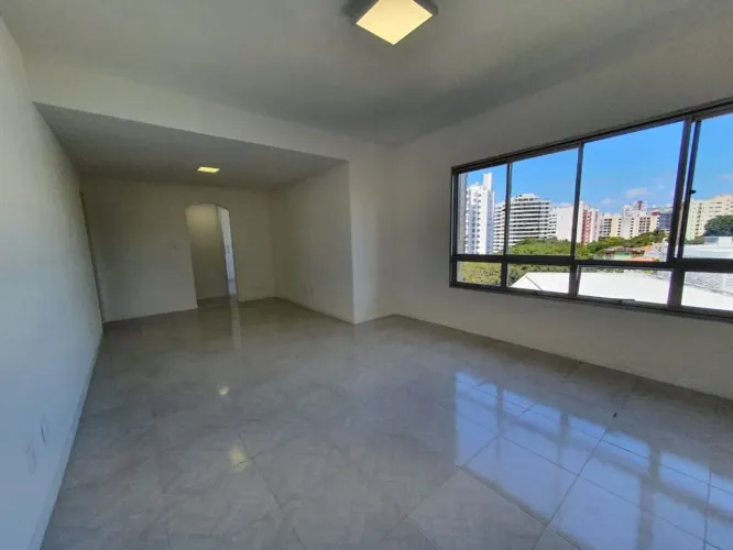 Apartamento com 3 dormitórios para alugar, 01 suíte,101 m² por R$ 4.950/mês - Itaigara - S