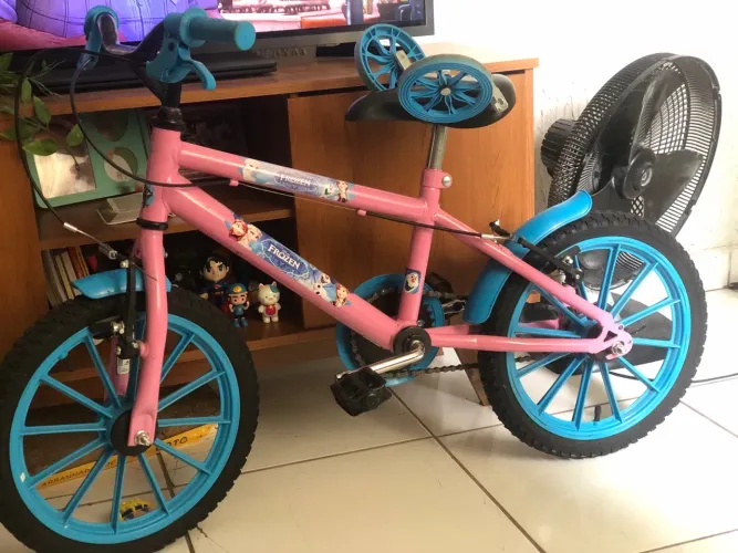 Bicicleta aro 16 Frozen 200,00