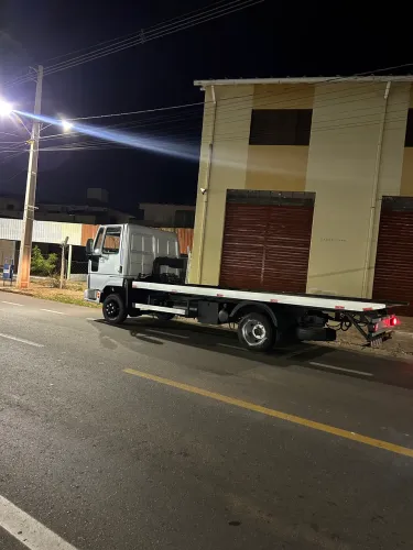 Ford cargo 816 plataforma guincho 2013