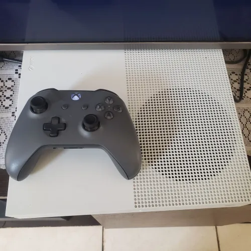 Xbox one s 1TB 