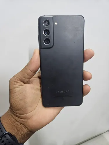 Samsung s21 FE 128G TODO BOM POCO BURNI NA TELA
