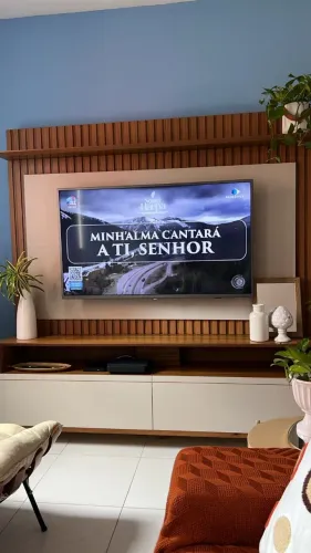 Estante Home Ripada cor Freijó