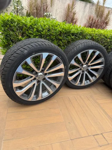 Rodas aro 22 (caminhonete)