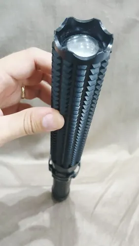 Lanterna Bastão Retrátil 