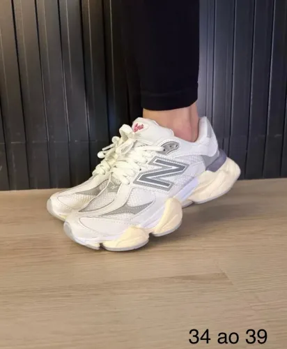 NEW BALANCE 9060