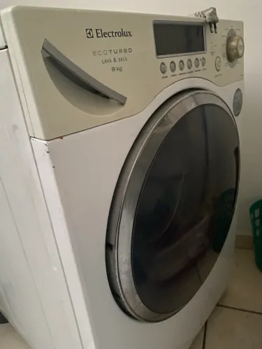 Máquina lava e seca 9KG 