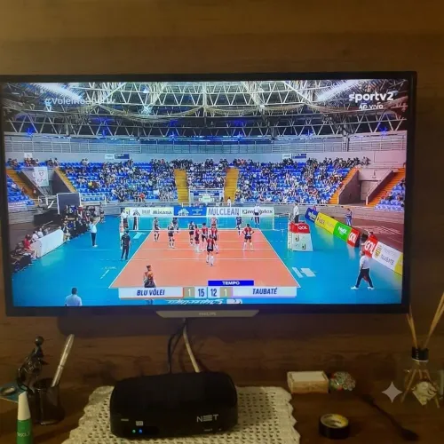 Smart TV Philips 32" D-LED - Ótima p/ Filmes, Jogos e Futebol! ?