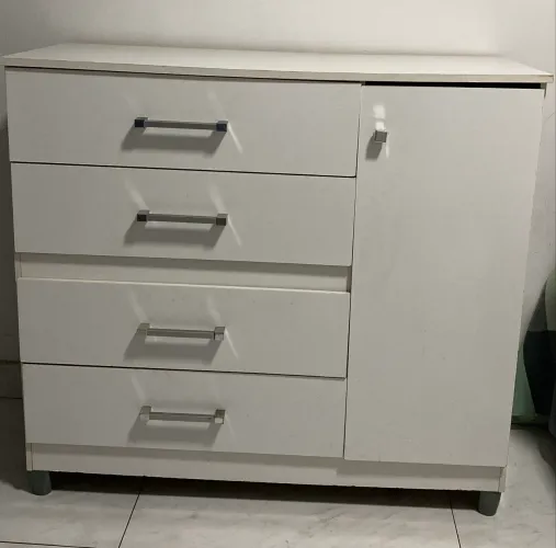 Vendo Cômoda 