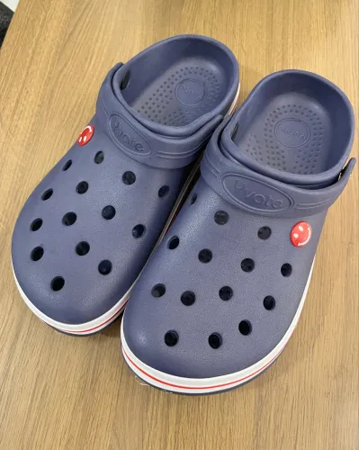 Crocs novo tamanho 42