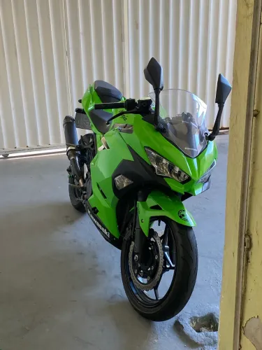 Kawasaki Ninja 400 Verde