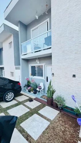 Um quarto mobiliado para uma pessoa sem filhos