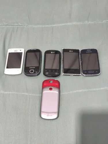 Lote 9 Celulares Antigos (LG, Samsung, Nokia) - Sucata / Peças / Coleção