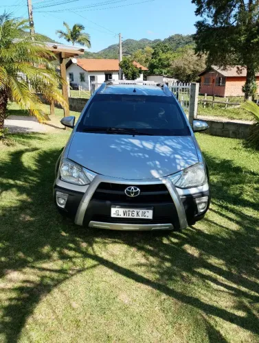 Toyota Etios Cross 1.5 Flex 16V 5P Mec. 2014