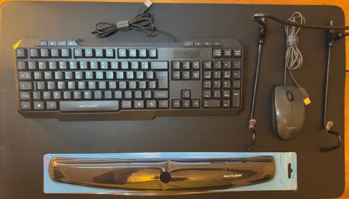 Kit Informática Completo - Suporte, Teclado, Mouse e Apoio Ergonômico