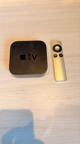 Apple TV com Controle Original - HDMI, Wi-Fi e AirPlay