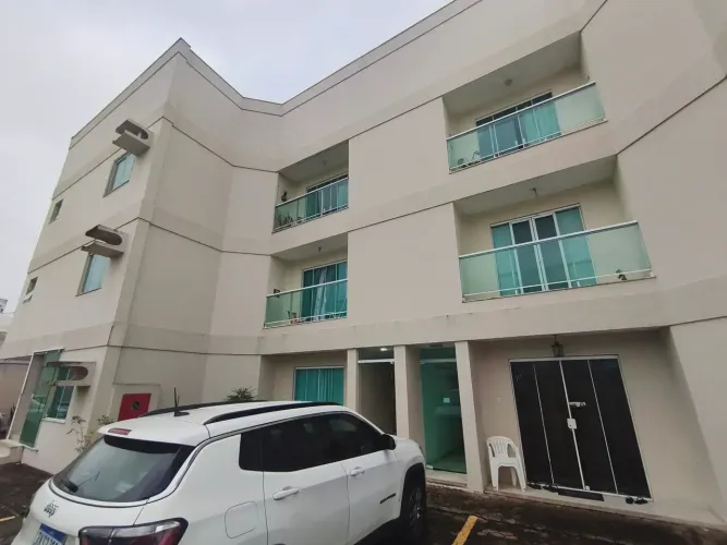 Apto com 3 quartos sendo 1 suíte, 1 vaga, em Granja dos Cavaleiros - Macaé - RJ