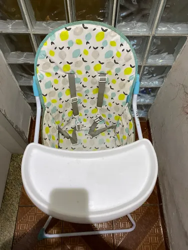 Vendo cadeira alimentação